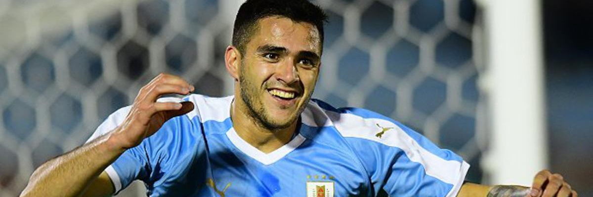 maxi gomez celebra un gol foto uruguay 001